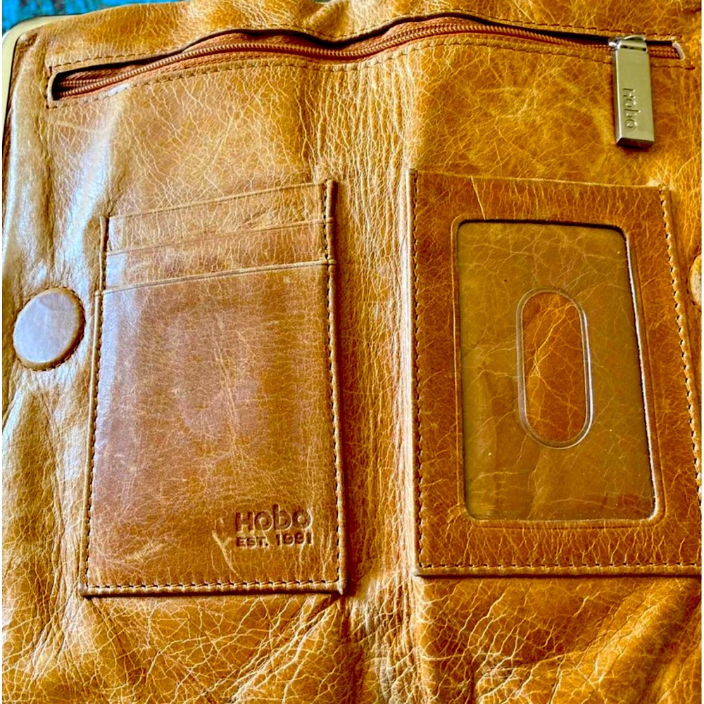 These wallets last forever!!! Best brand wallet I’ve ever owned!